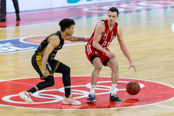 在这个多元 在这个多元